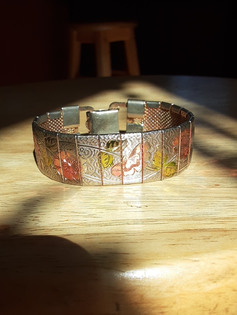 VTG Goldtone Floral Etched Tri-Color  Bracelet